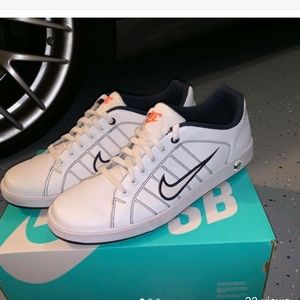 Nike Casual Sneakers